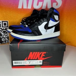 Jordan 1 Retro High OG 2020 Royal Toe Size 8.5M Pre-loved